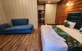 Hotel Grand Nishat